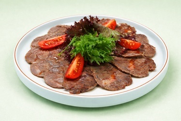 Corte Wei ao Molho Negro | 五香酱牛肉